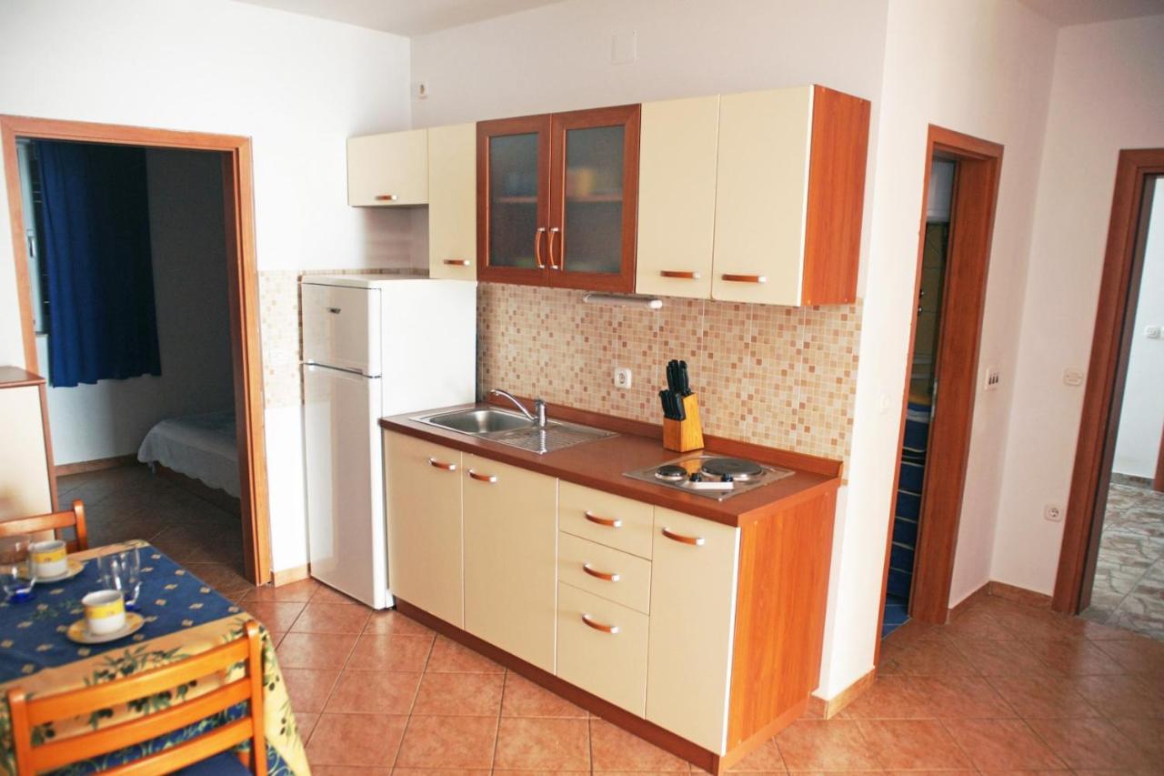 Apartments By The Sea Mandre, Pag - 4092 Kolan Εξωτερικό φωτογραφία